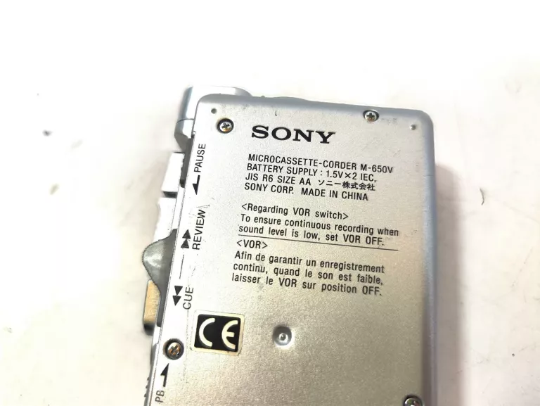 DYKTAFON SONY M-650V