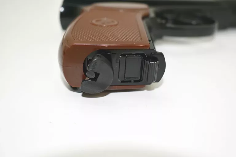 WIATRÓWKA CO2 UMAREX MAKAROV