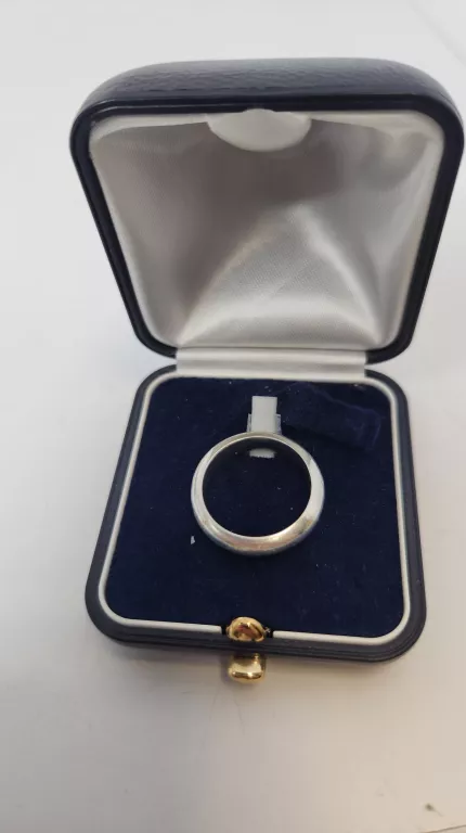 srebrny-pierscionek-925-stan-11323-2