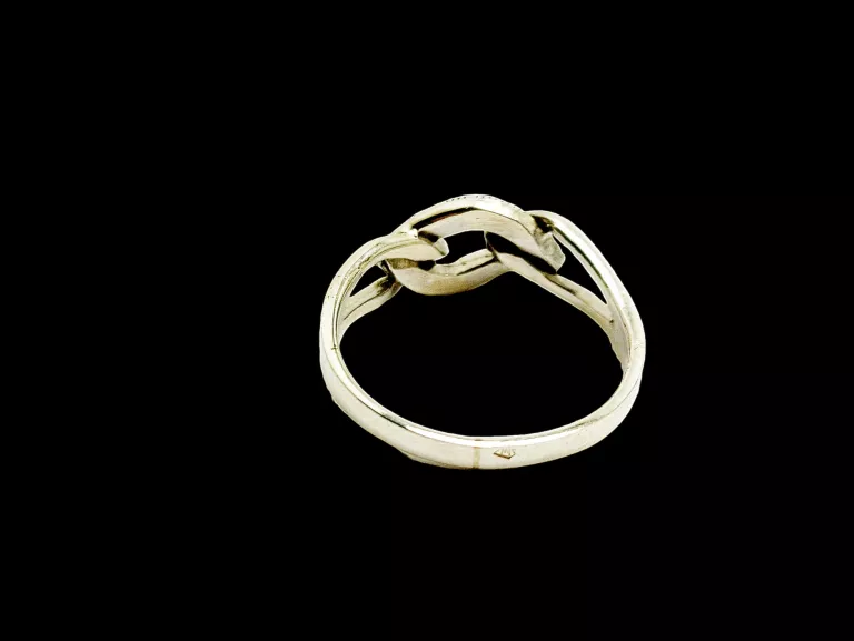 drobny-srebrny-pierscionek-22g-925-rodzaj-2205-16