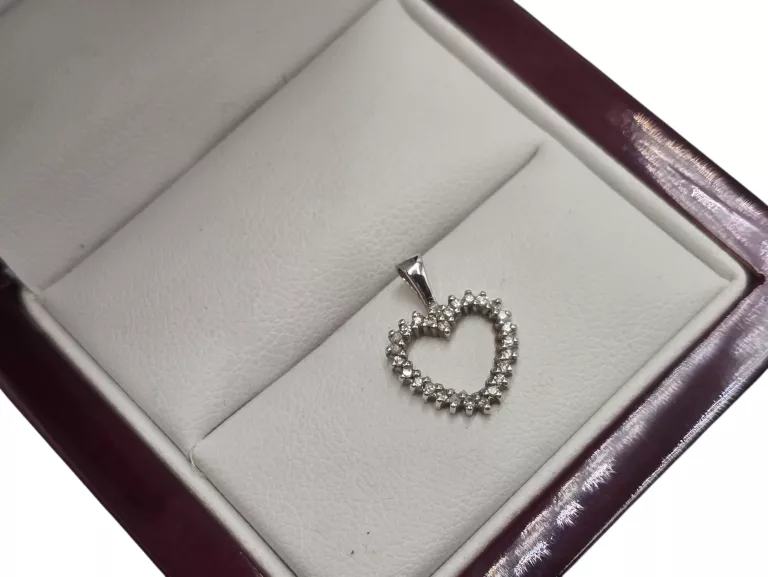 YES ZŁOTA ZAWIESZKA SERCE Z DIAMENTAMI 0,8G 585 26 KAMIENI 0.1CT