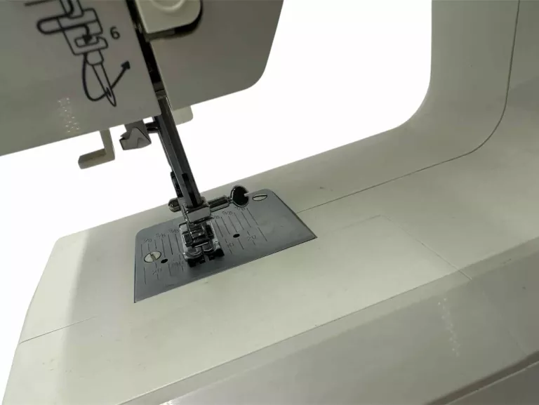 maszyna-do-szycia-redstar-10s-kolor-dominujacy-129357-2