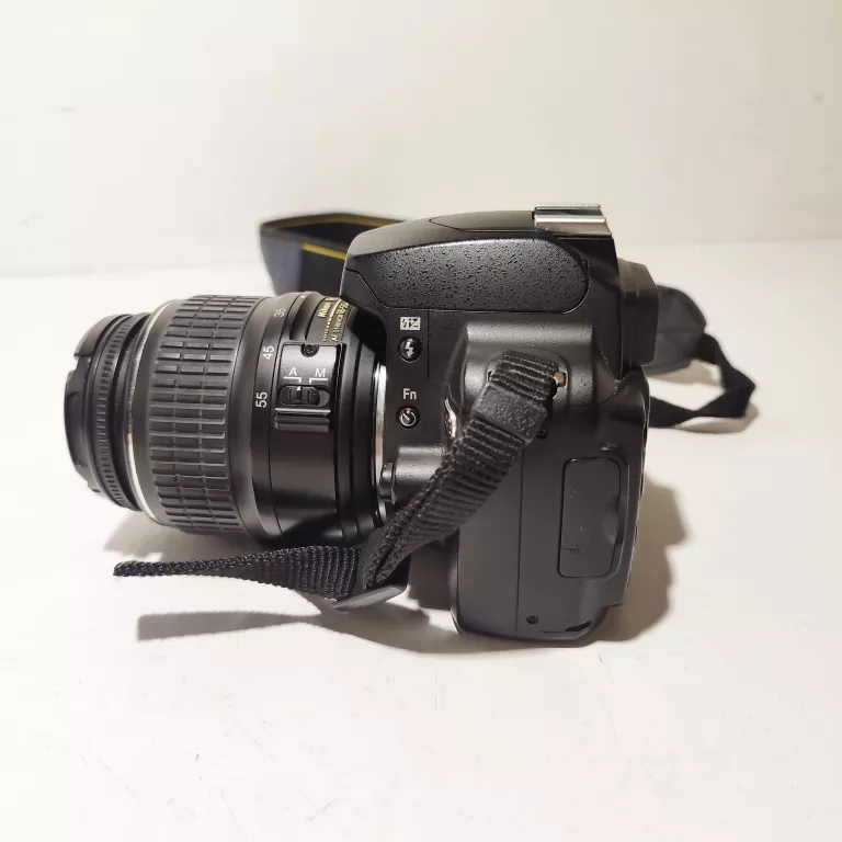 APARAT NIKON D40