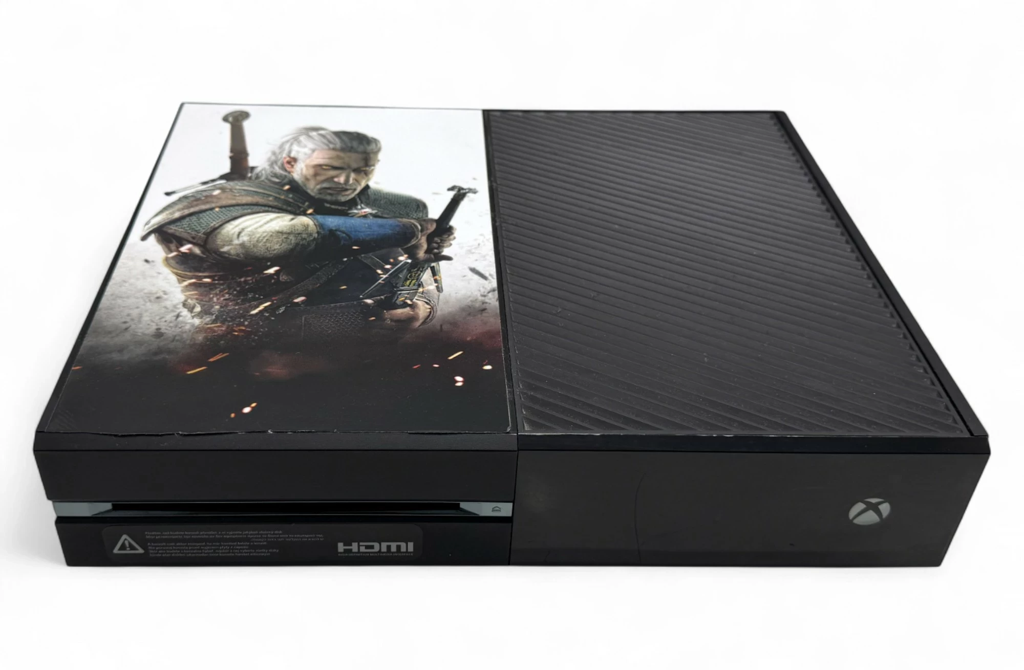 konsola-xbox-one-1-tb-z-padem-wersja-konsoli-130591-1