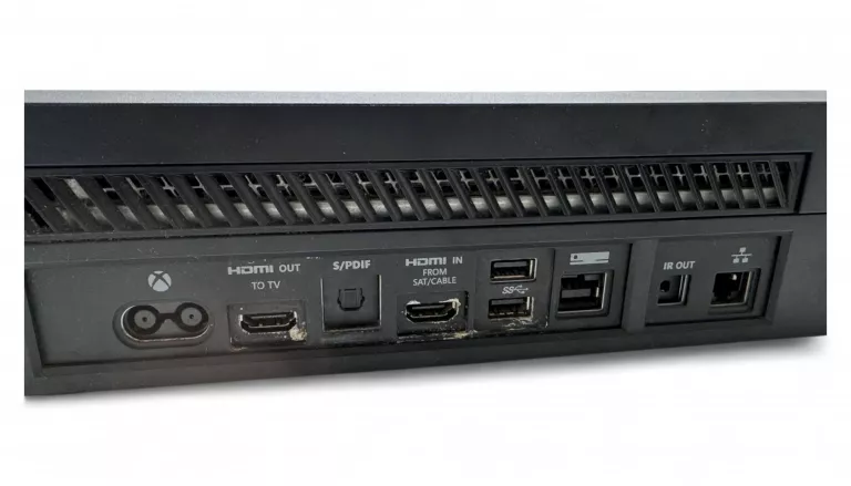KONSOLA XBOX ONE 1 TB Z PADEM