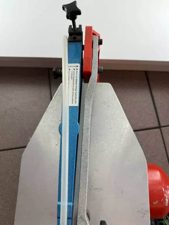 wyrzynarka-wlosowa-hegner-multicut-2-zawiera-baterie-250685-2006717