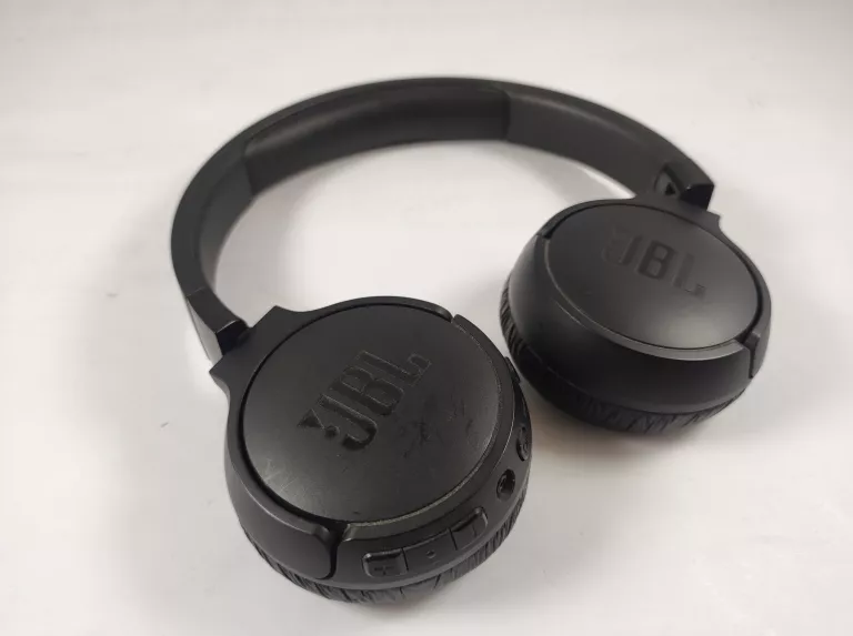SŁUCHAWKI JBL TUNE 660 NC PUDELKO