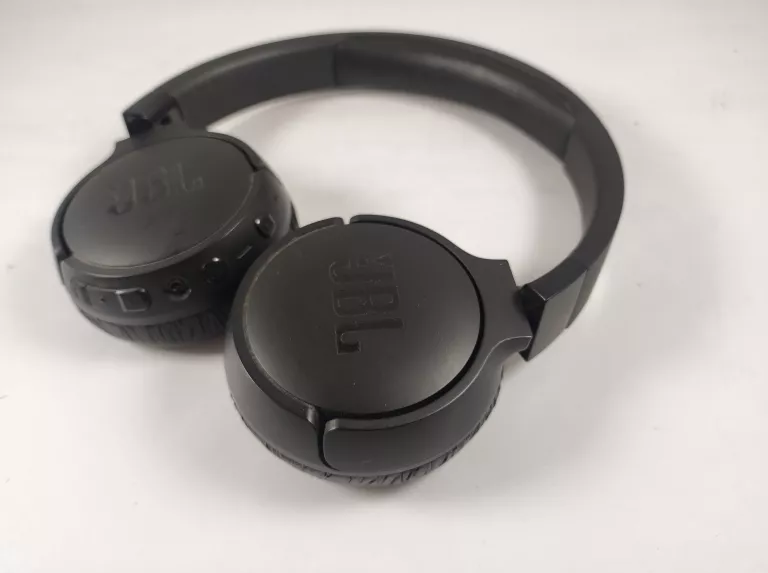 SŁUCHAWKI JBL TUNE 660 NC PUDELKO