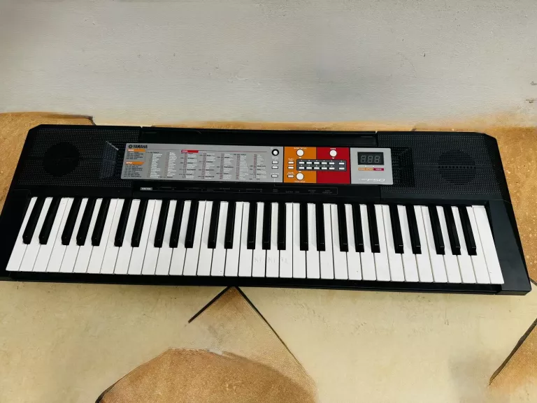 KEYBOARD YAMAHA PSR F50