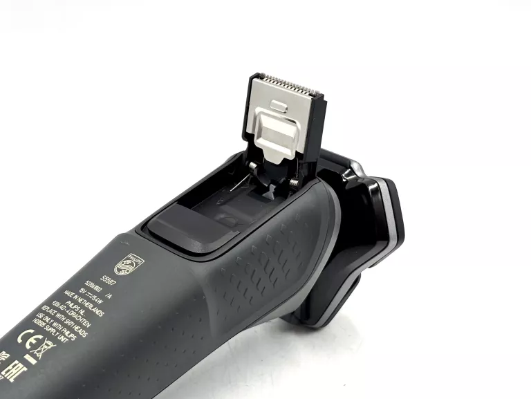 GOLARKA PHILIPS S5587/10 (SERIES 5000) ETUI ŁADOWARKA