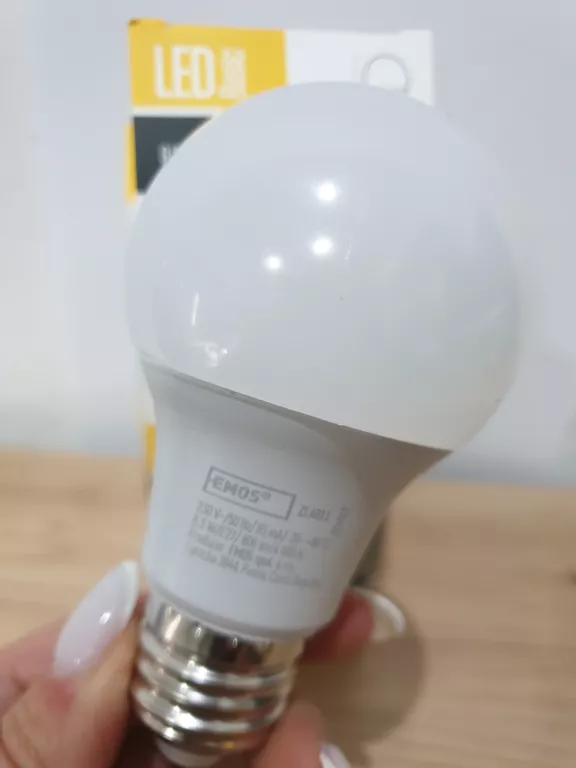 ŻARÓWKA LED BASIC EMOS ZL4011 8,5W=60W 4000K NEUTRAL WHITE E27