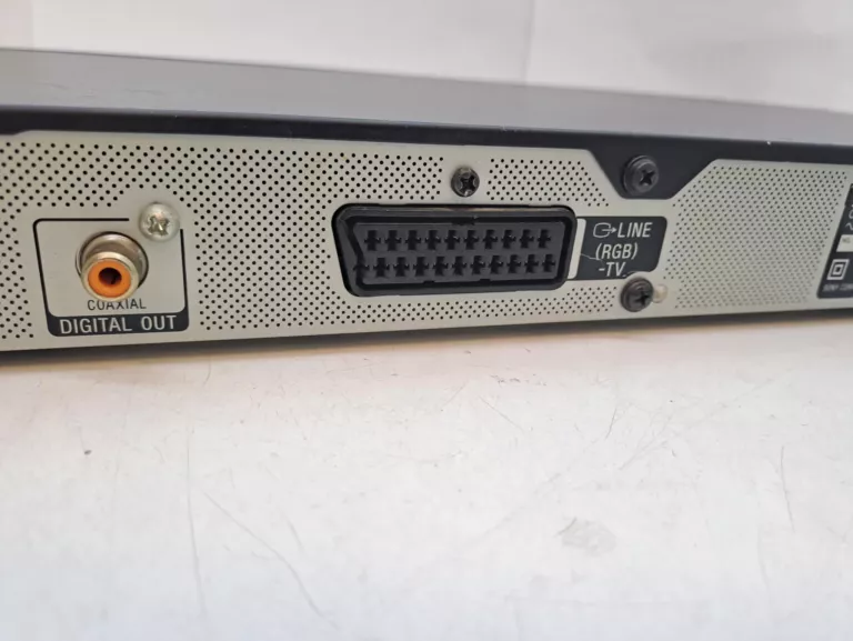 DVD DVP-NS38 + PILOT + 4 FILMY