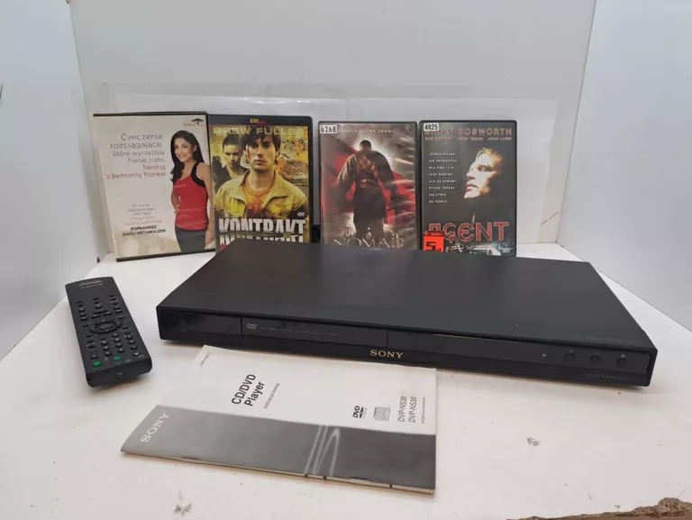 DVD DVP-NS38 + PILOT + 4 FILMY
