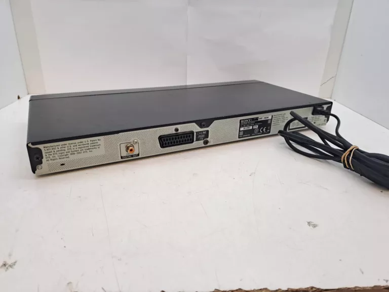 DVD DVP-NS38 + PILOT + 4 FILMY
