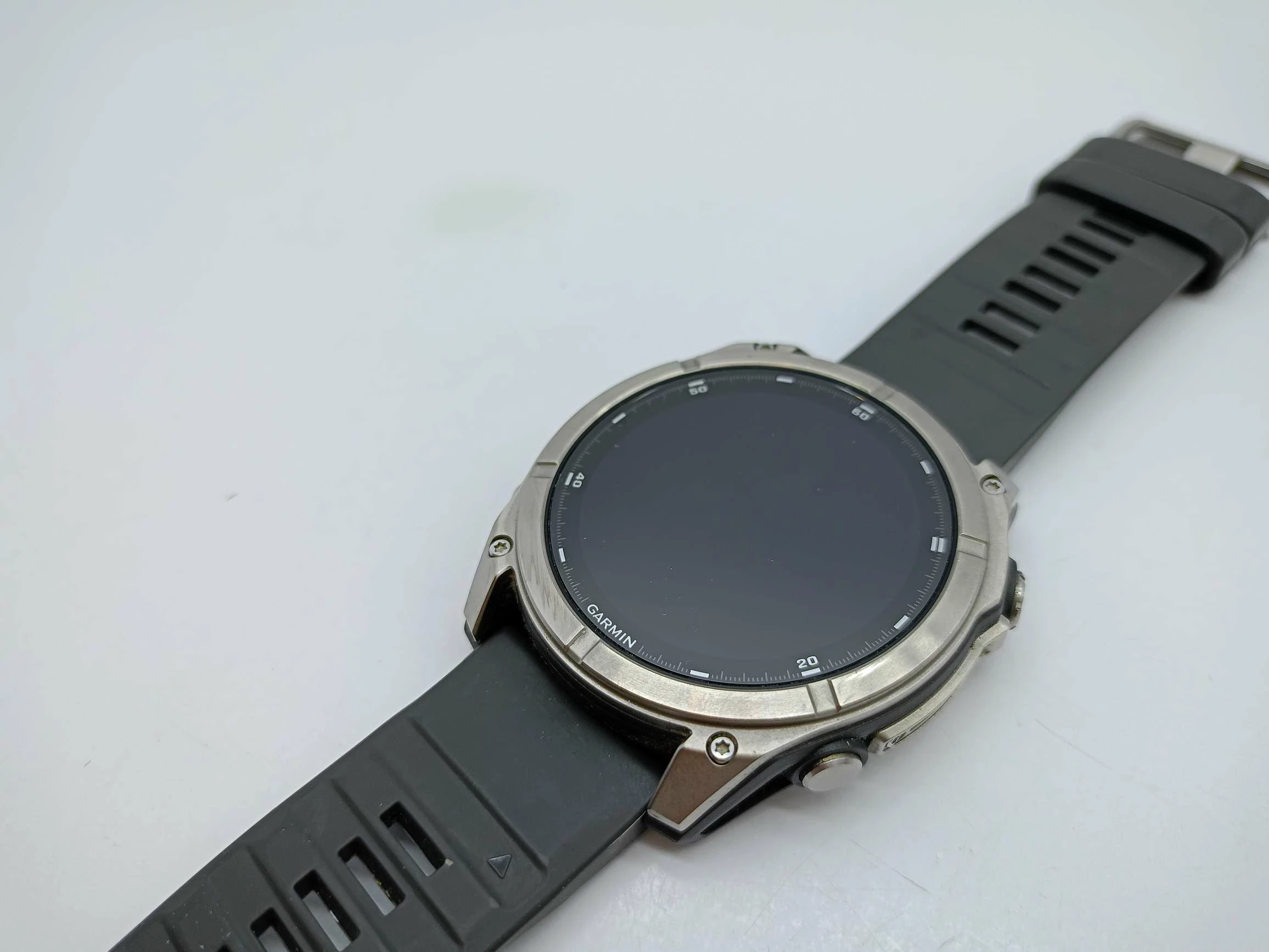 smartwatch-garmin-fenix-8-51mm-amoled-ladowarka-waga-produktu-z-opakowaniem-jednostkowym-0190