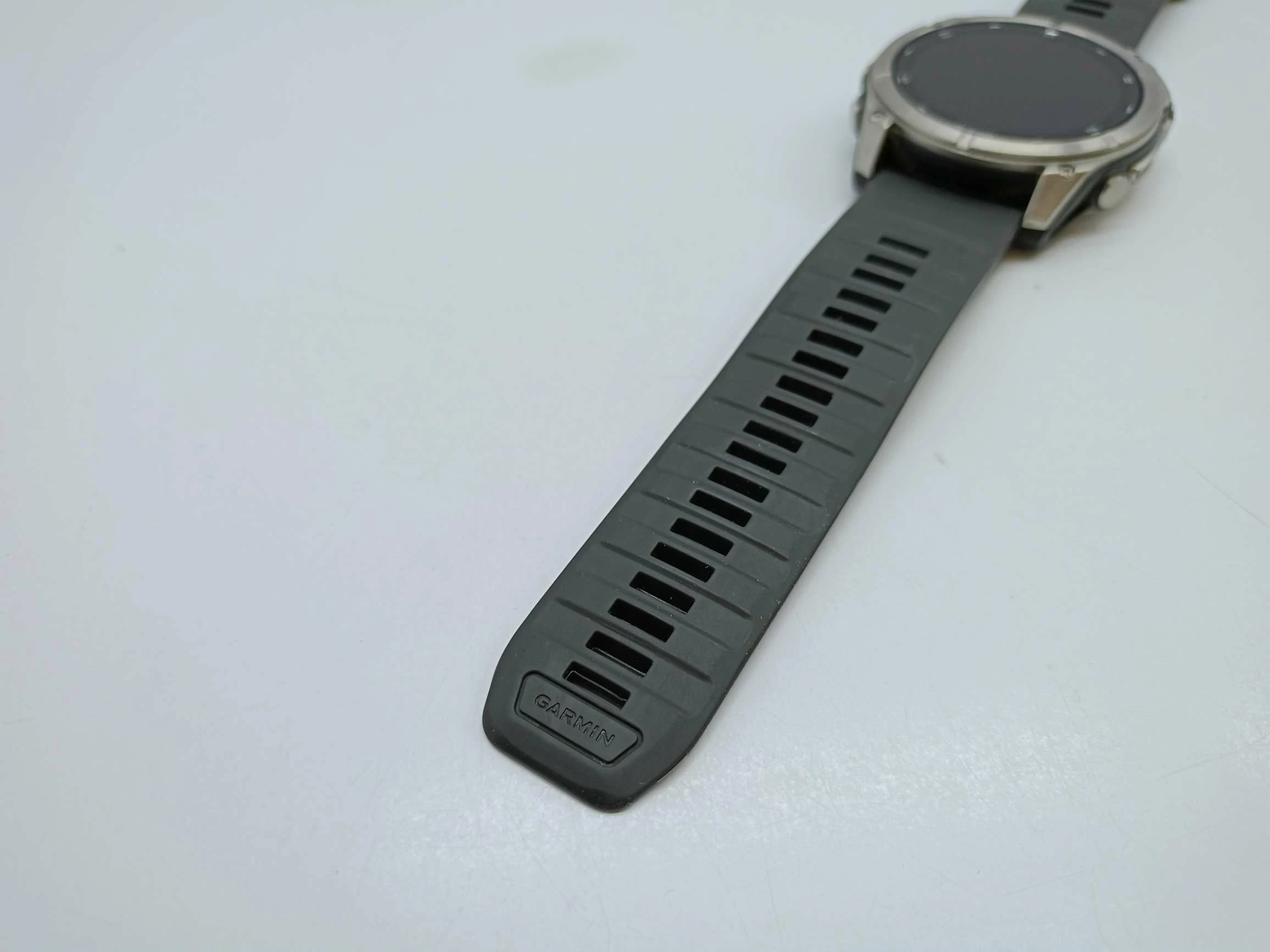 smartwatch-garmin-fenix-8-51mm-amoled-ladowarka-stan-11323-2