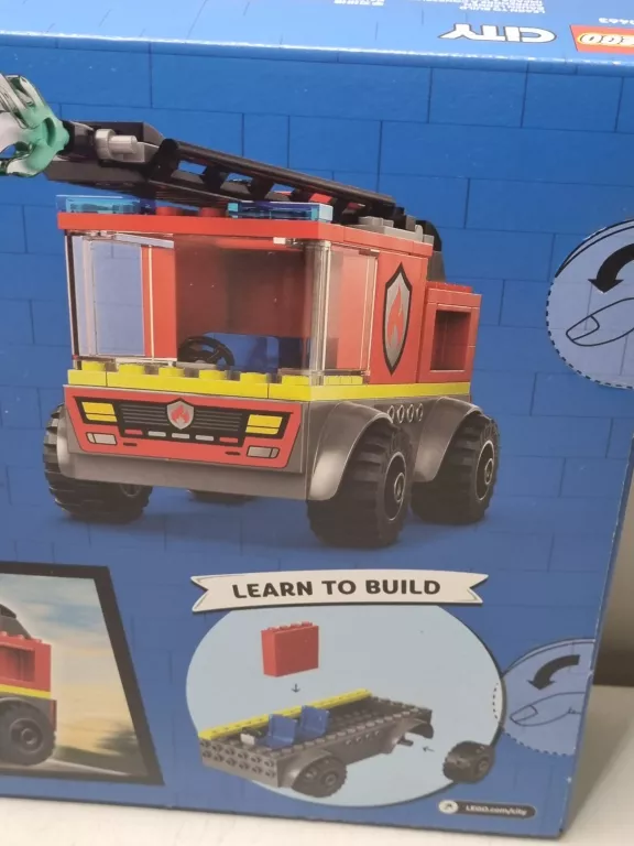 LEGO CITY 60463 WÓZ STRAŻACKI Z DRABINĄ