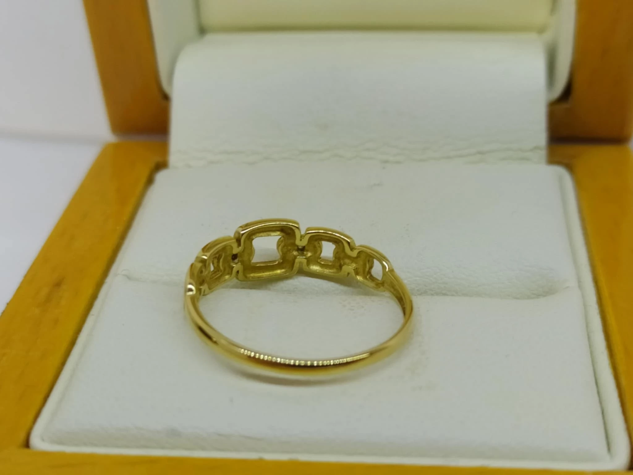 zloty-pierscionek-z-brylantami-585-kolor-249512-1647429