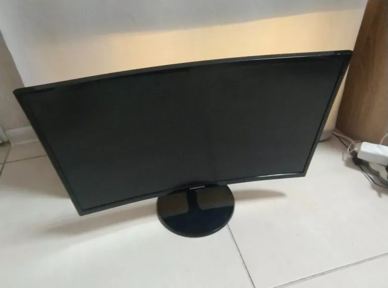 MONITOR SAMSUNG C24F390FHU 24 CALE + ZASILACZ