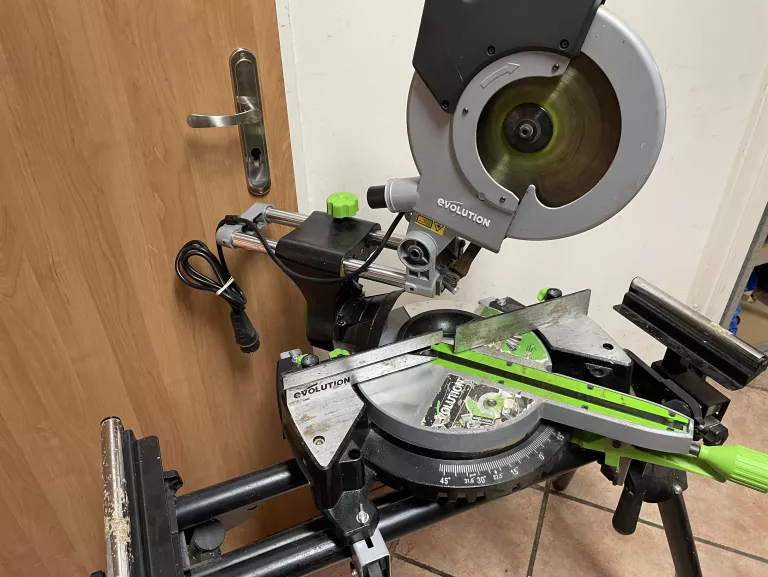 pila-ukosnica-evolution-fury-3xl-stol-ean-gtin-0849713040794