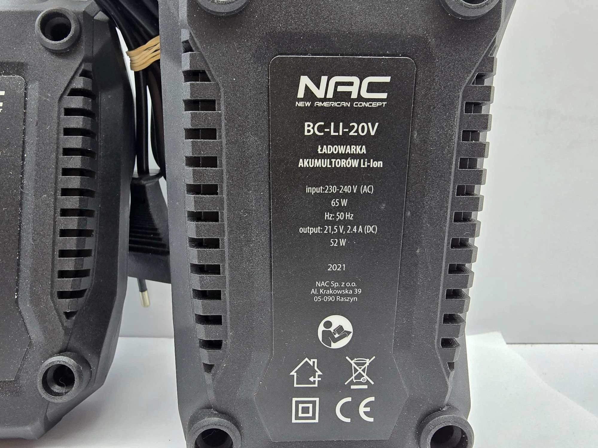 nac-ladowarka-20v-bc-li-20v-waga-produktu-z-opakowaniem-jednostkowym-1000