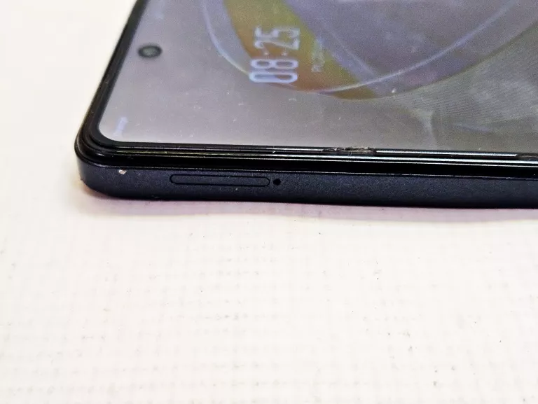TELEFON INFINIX SMART 8 SAM TEL 64/3 D/S