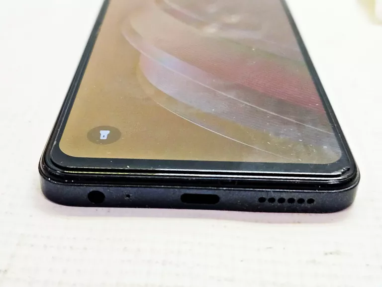 TELEFON INFINIX SMART 8 SAM TEL 64/3 D/S