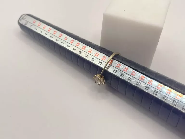 ZŁOTY PIERŚCIONEK 0,9G/333/14