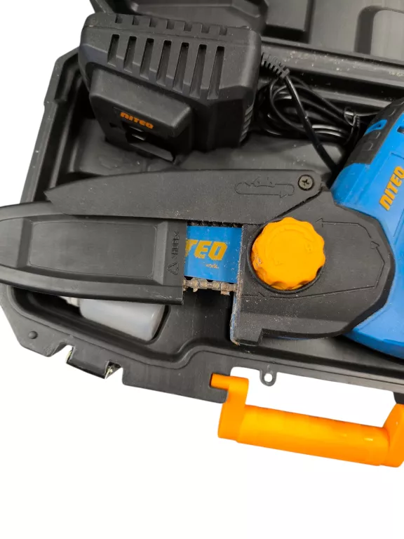 AKUMULATOROWA MINI PILARKA 20 V MAX NITEO + AKU + ŁAD