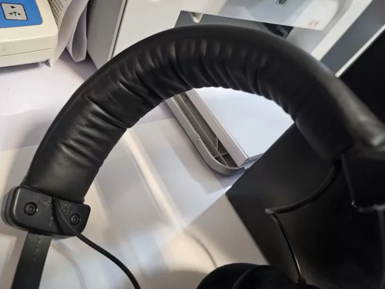 SŁUCHAWKI BEYERDYNAMIC DT990 PRO