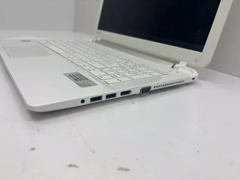 LAPTOP TOSHIBA SATELLITE C55 - B1065