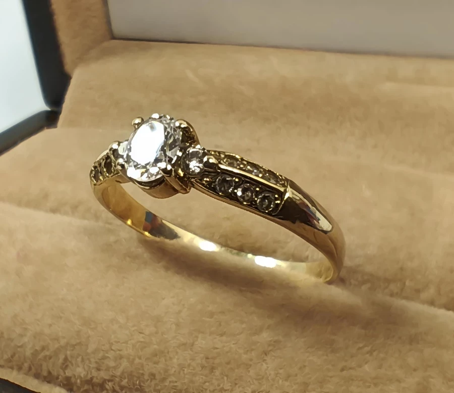 efektowny-zloty-damski-pierscionek-proba-333-waga-173g-rozmiar-21-kolor-dominujacy-205826-225106