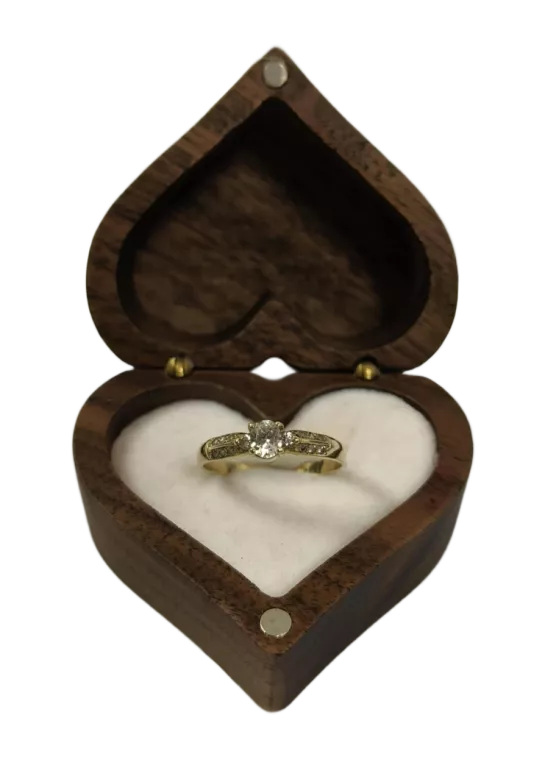 efektowny-zloty-damski-pierscionek-proba-333-waga-173g-rozmiar-21-marka-226434-1704211