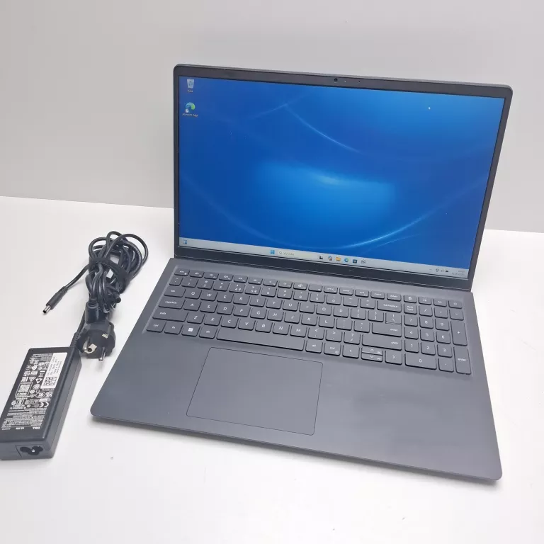 LAPTOP DELL VOSTRO 15 3510 8/256GB INTEL I3