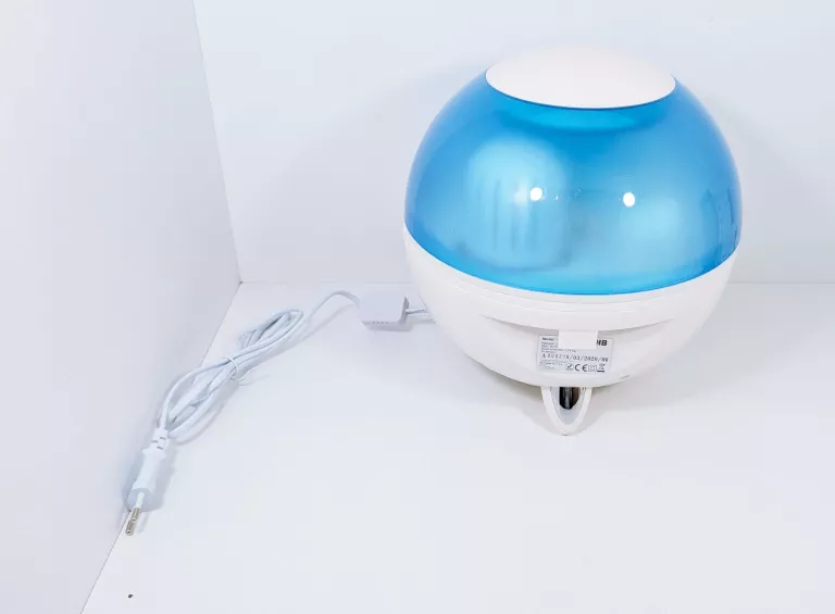 ultradzwiekowy-nawilzacz-powietrza-hb-uh2021dbl-pudelko-kolor-dominujacy-129357-2