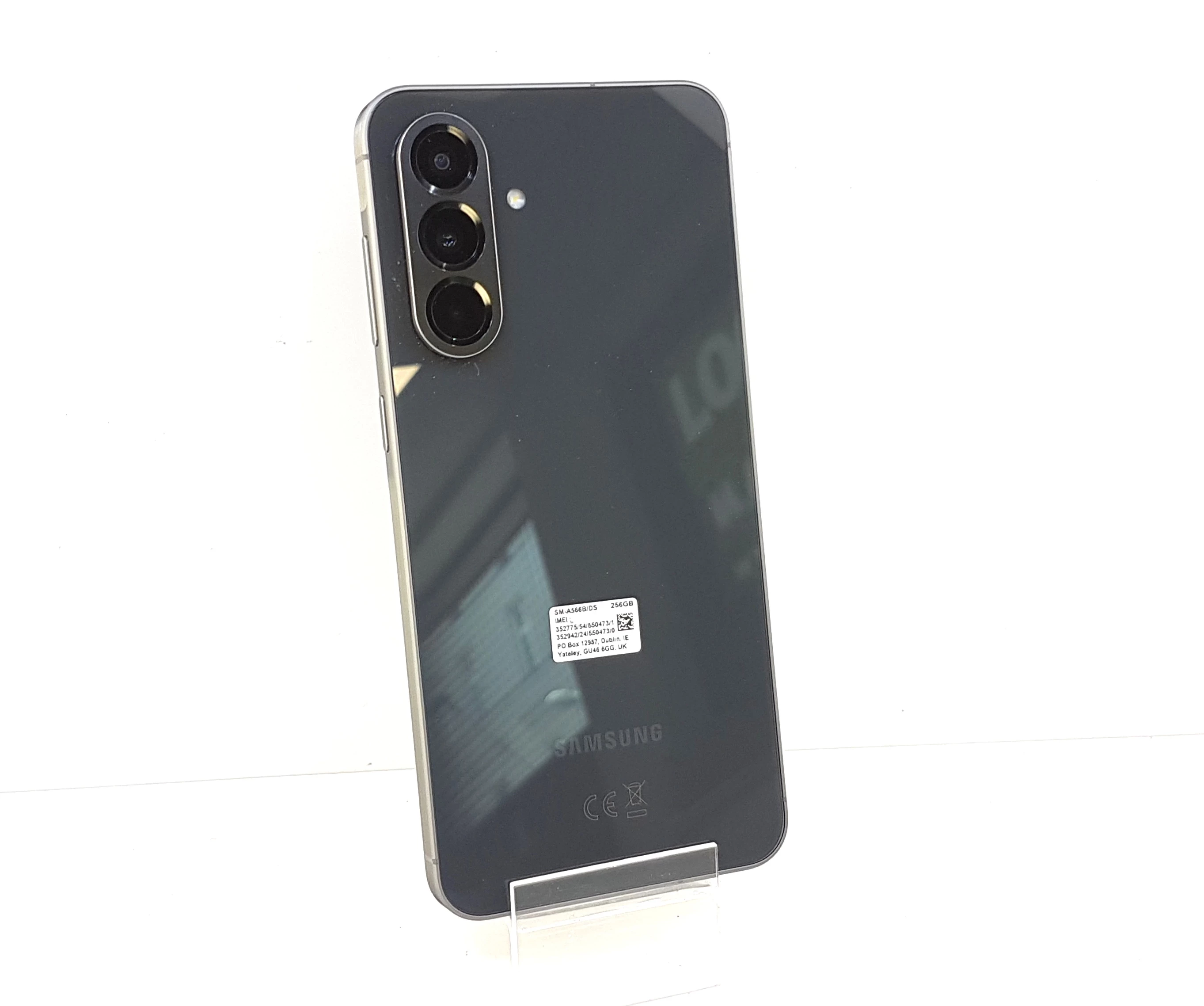 samsung-galaxy-a56-5g-8256gb-przekatna-ekranu-670