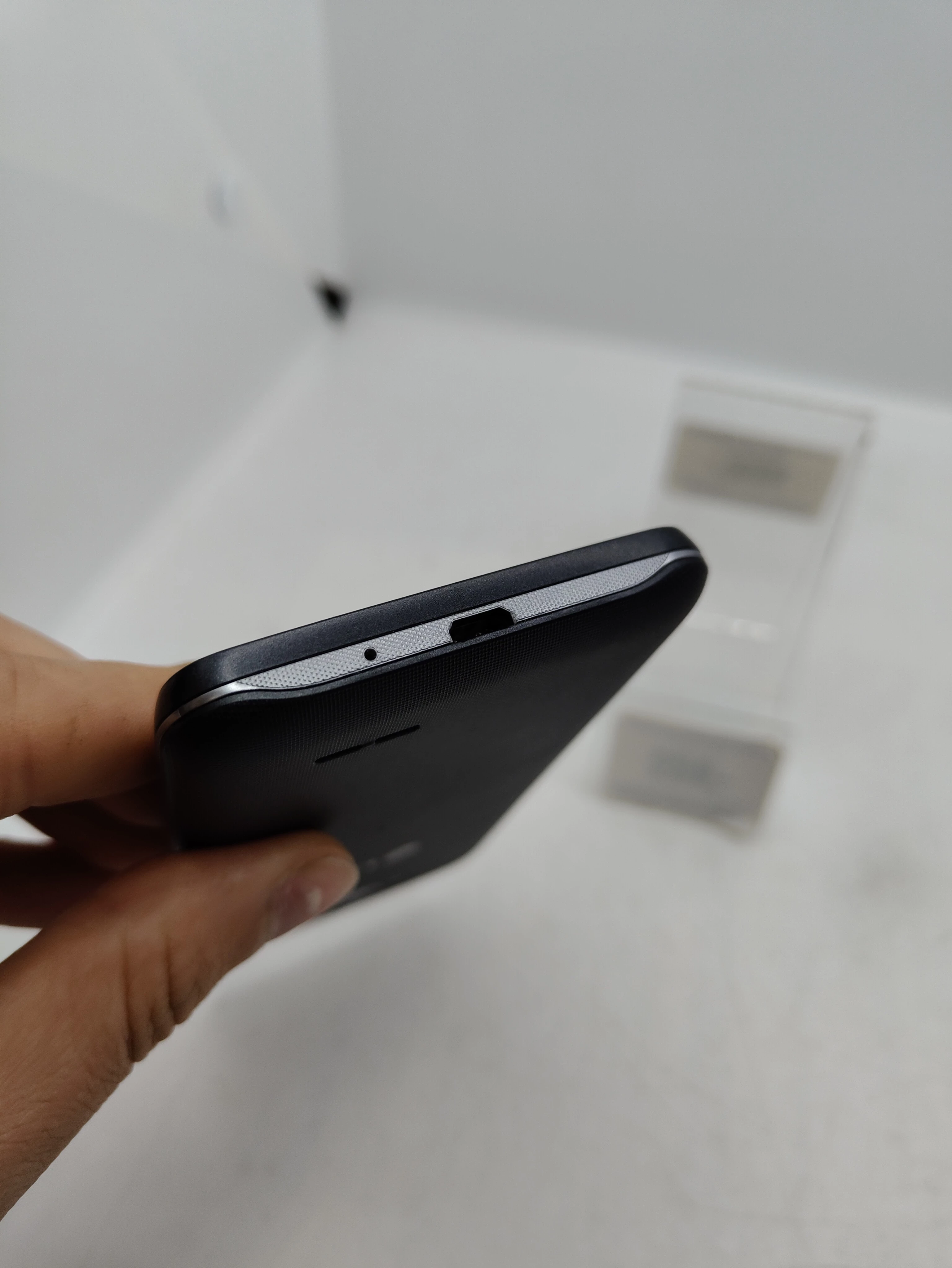 telefon-lg-l65-d280n-przekatna-ekranu-430