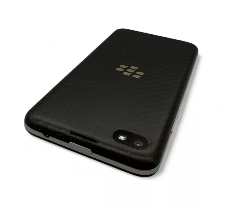 TELEFON BLACKBERRY Z30 2 GB / 16 GB