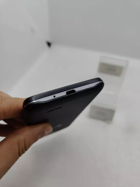 telefon-lg-l65-d280n-przekatna-ekranu-430