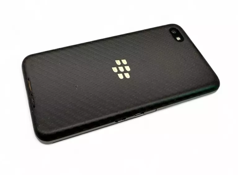 TELEFON BLACKBERRY Z30 2 GB / 16 GB
