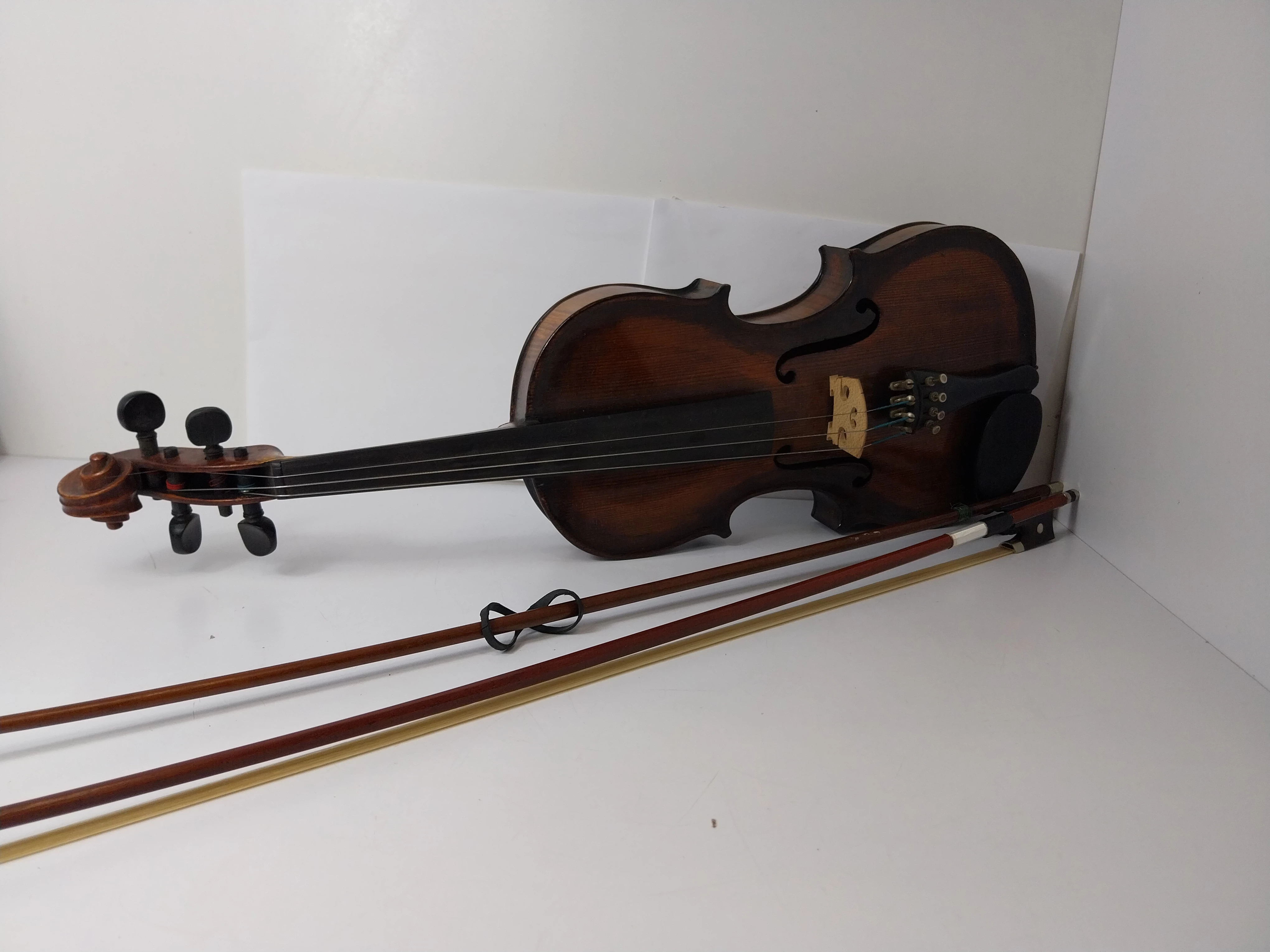 stare-skrzypce-instrument-mrongowiusza-7-olsztyn