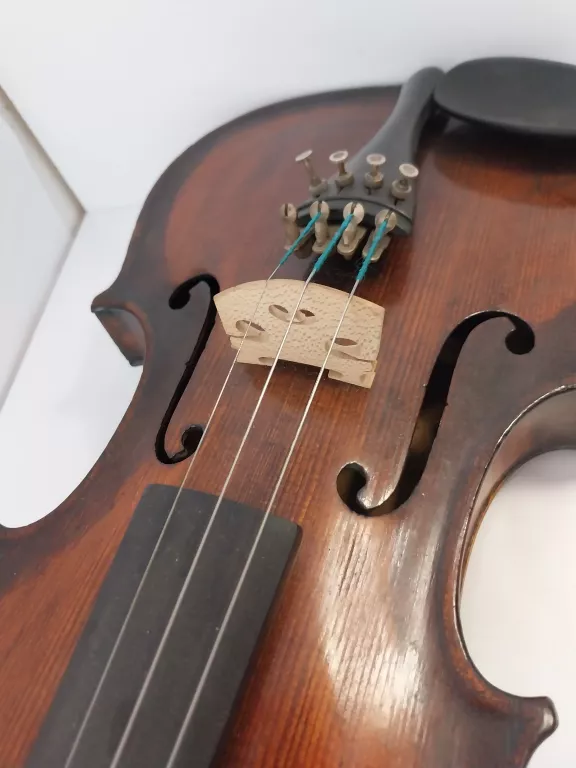 stare-skrzypce-instrument-rodzaj-instrumentu-250100-1797856