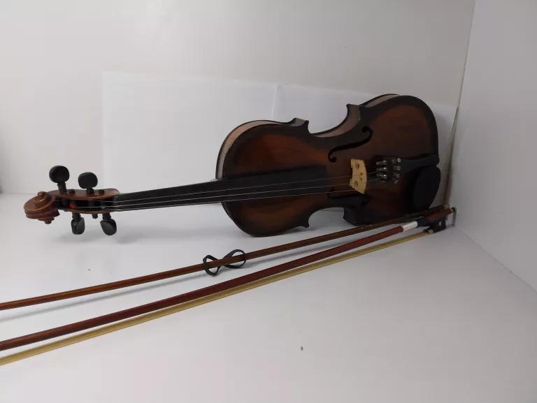 stare-skrzypce-instrument-mrongowiusza-7-olsztyn