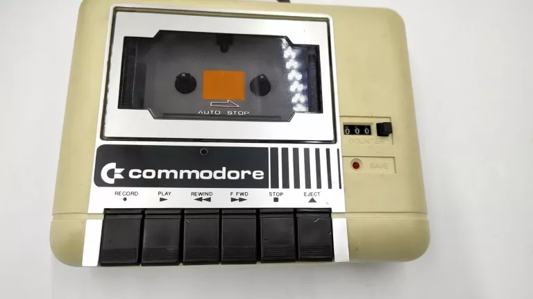 COMMODORE C64/ MAGNETOFON /ZASILACZ