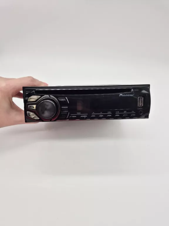 RADIO SAMOCHODOWE PIONEER DEH-4700BT