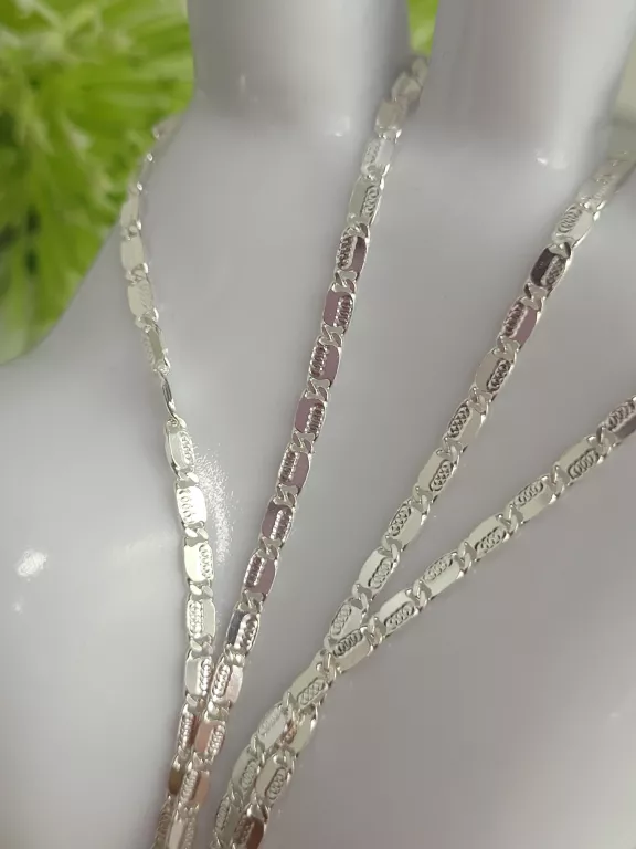 PIĘKNY SREBRNY ŁAŃCUSZEK 6,84 G 925