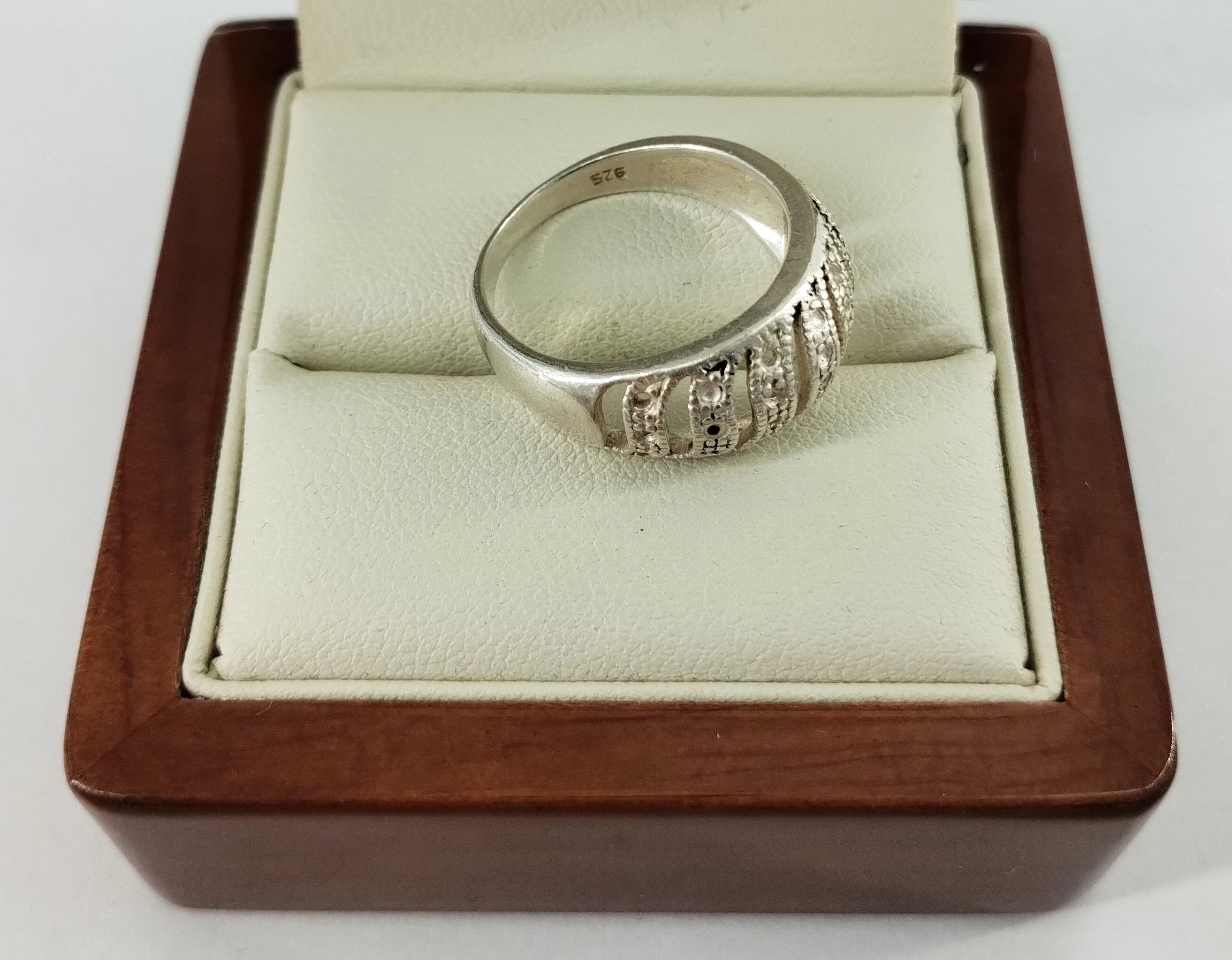 srebrny-pierscionek-proba-925-rozmiar-15-stan-11323-2