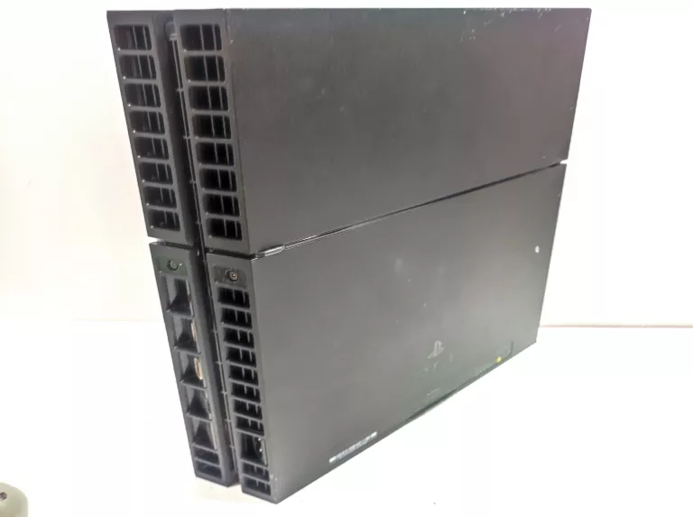 KONSOLA PS4 1TB 1 PAD