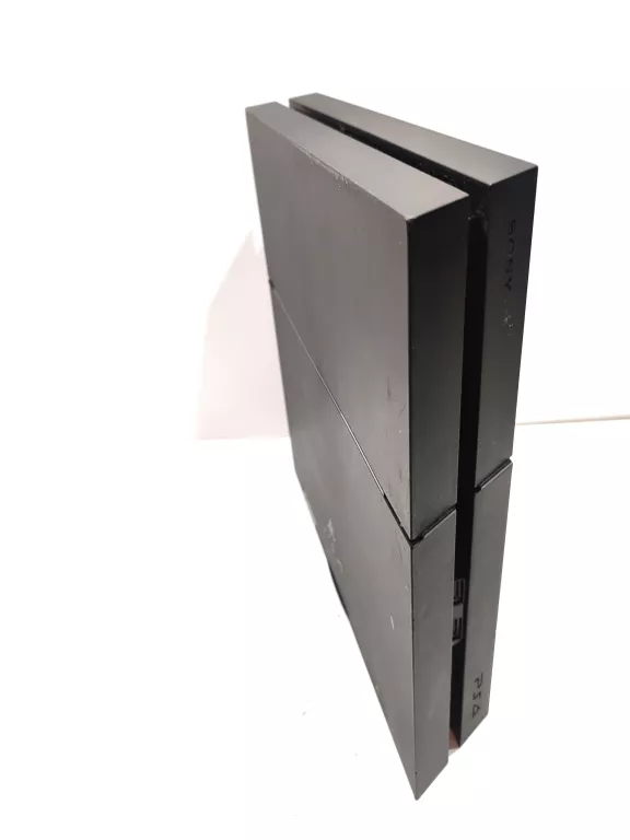 KONSOLA PS4 1TB 1 PAD