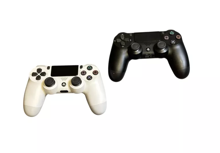 KONSOLA SONY PLAYSTATION 4 PS4 PRO 1TB CUH-7216B + 2 PADY + GRY
